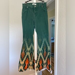 RANCH DRESS'N Tribal Western Stretch Flare Jeans